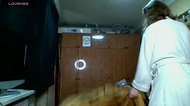 AnnaXLovers online show from 02/10/25, 09:58