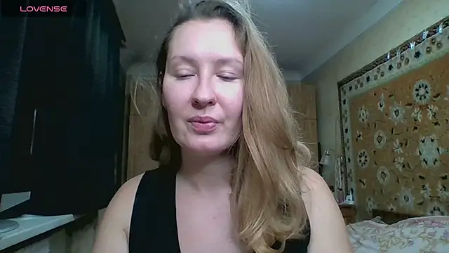 AnnaXLovers online show from 10/30/25, 01:53