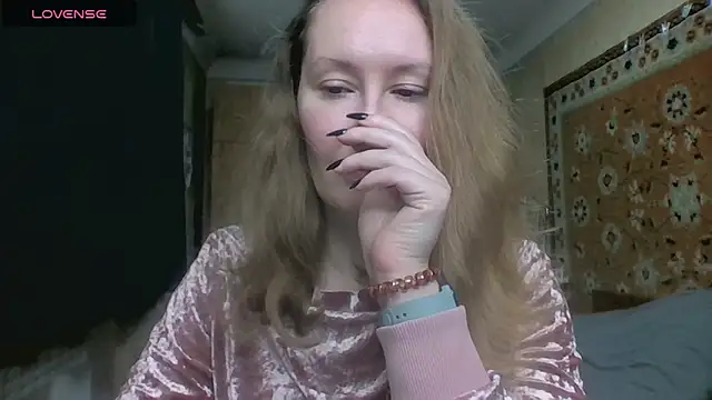 AnnaXLovers online show from 12/14/25, 10:32