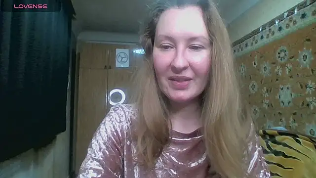 AnnaXLovers online show from 12/20/25, 12:08