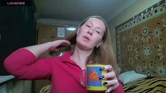 AnnaXLovers online show from 12/05/25, 12:04