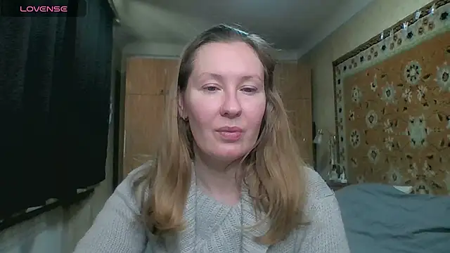 AnnaXLovers online show from 12/16/25, 11:47