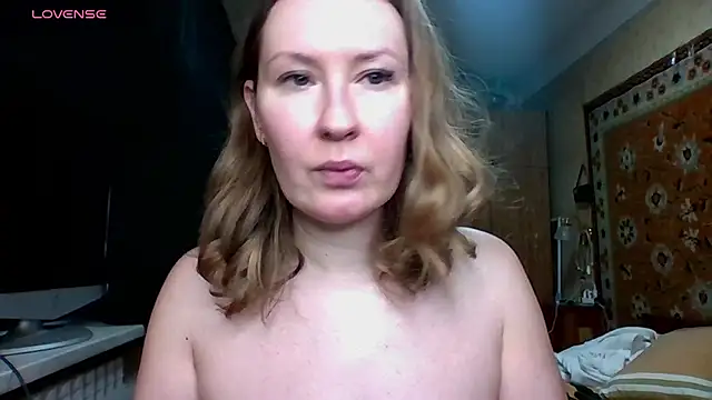 AnnaXLovers online show from 02/07/25, 07:40