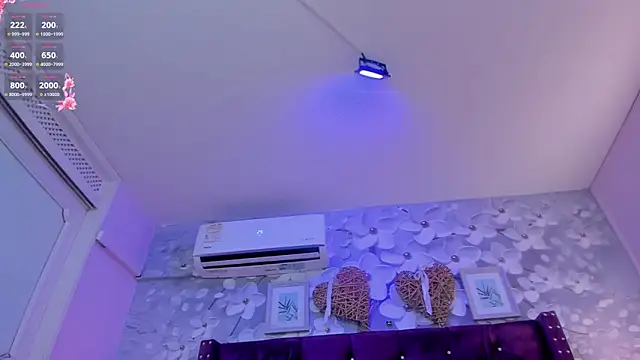 Danee 19  online show from 03/13/26, 12:10