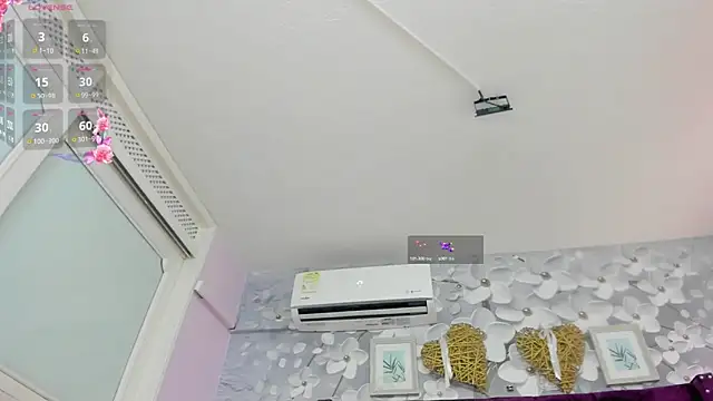 Danee 19  online show from 04/04/26, 11:50