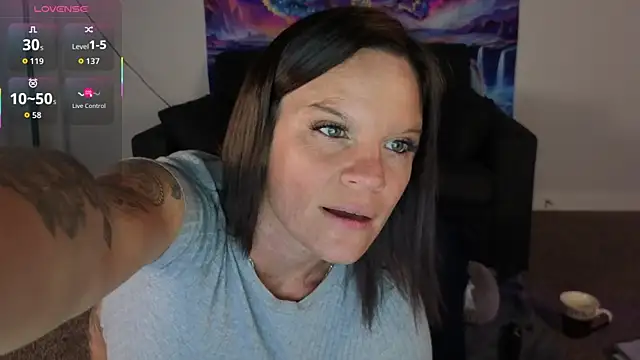 Snapshot of sexadddiction3737 chatting on 11/11/25, 11:05 sexadddiction3737 online show from 11/11/25, 11:05