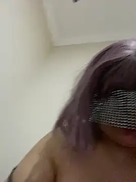 Snapshot of matmazel7777 chatting on 02/18/25, 03:42 matmazel7777 online show from 02/18/25, 03:42