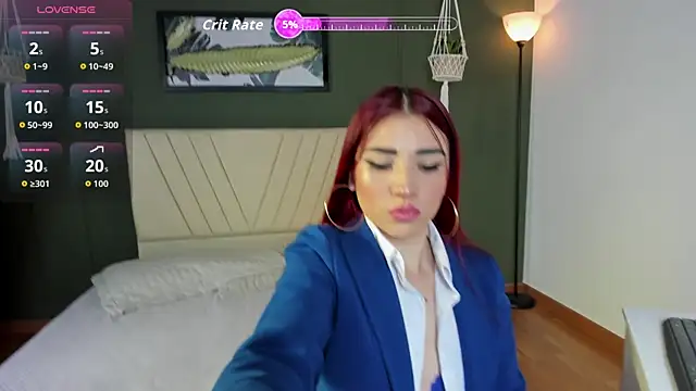 Snapshot of LILA_ELLIOT chatting on 01/13/26, 08:13 LILA ELLIOT online show from 01/13/26, 08:13