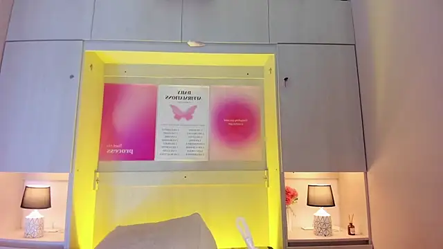 tamaraa smiith online show from 04/17/26, 07:38