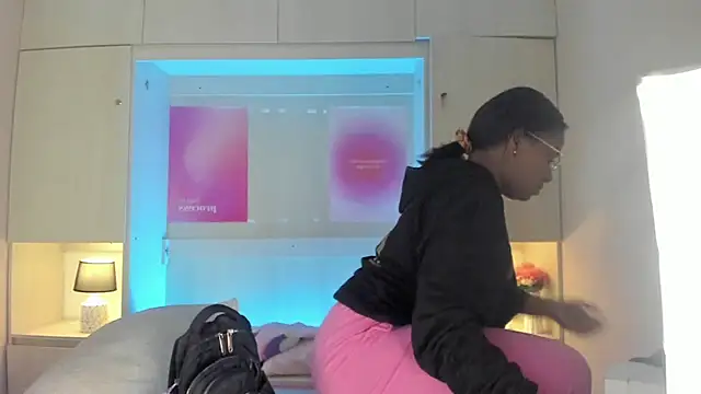 tamaraa smiith online show from 05/03/26, 12:09