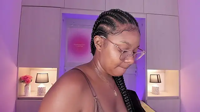 tamaraa smiith online show from 10/05/25, 01:02