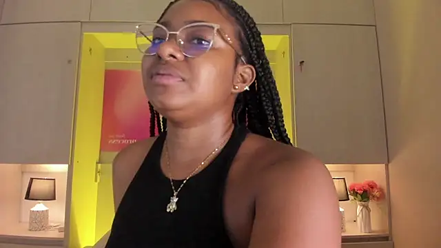 tamaraa smiith online show from 04/06/26, 07:48