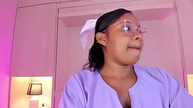 tamaraa smiith online show from 11/29/25, 07:47