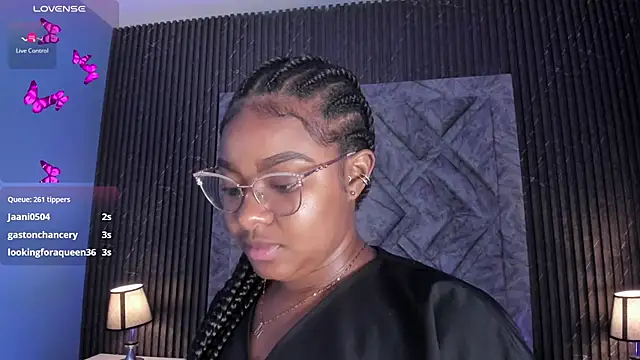 tamaraa smiith online show from 10/07/25, 07:48