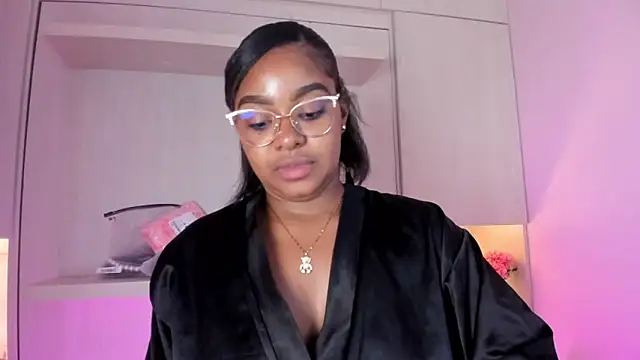 tamaraa smiith online show from 11/27/25, 07:36