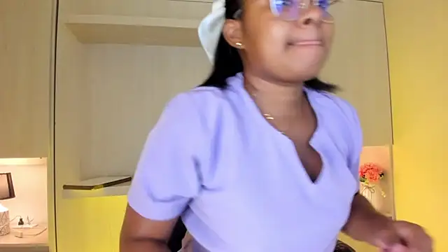 tamaraa smiith online show from 11/24/25, 08:09