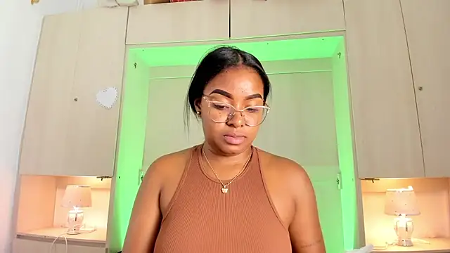 tamaraa smiith online show from 05/02/26, 07:41