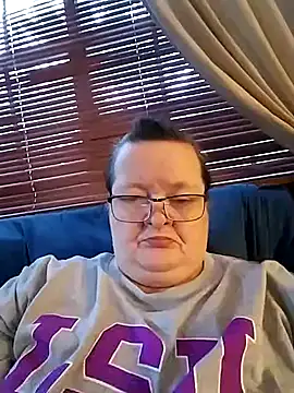 Bayou Woman68 online show from 12/17/25, 08:58