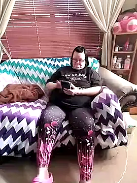 Bayou Woman68 online show from 07/12/26, 10:21