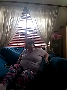 Bayou Woman68 online show from 04/28/26, 06:12