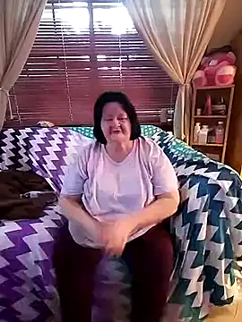 Bayou Woman68 online show from 07/07/26, 11:52