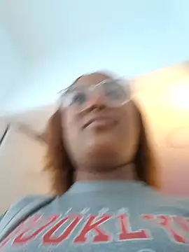 Snapshot of Adelehottman chatting on 01/05/26, 08:34 Adelehottman online show from 01/05/26, 08:34