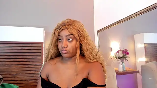 Snapshot of Adelehottman chatting on 02/11/26, 01:22 Adelehottman online show from 02/11/26, 01:22