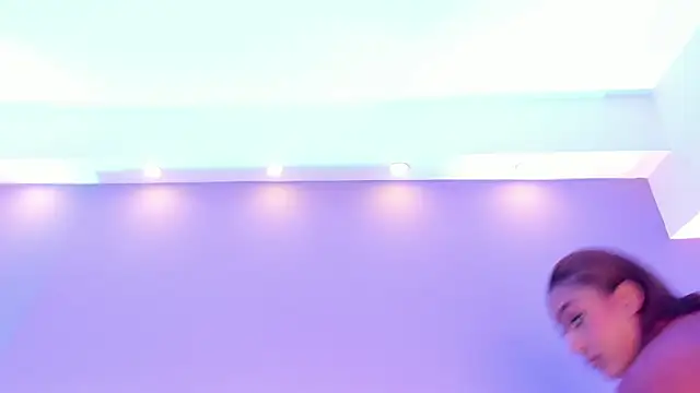 Adelehottman online show from 03/29/26, 04:08