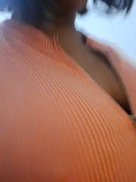 Snapshot of Adelehottman chatting on 02/23/26, 01:33 Adelehottman online show from 02/23/26, 01:33