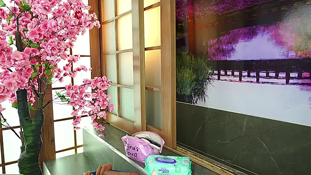 Snapshot of miss_lizith chatting on 10/15/25, 11:07 miss lizith online show from 10/15/25, 11:07