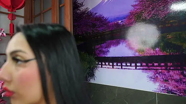 Snapshot of miss_lizith chatting on 11/18/25, 11:02 miss lizith online show from 11/18/25, 11:02