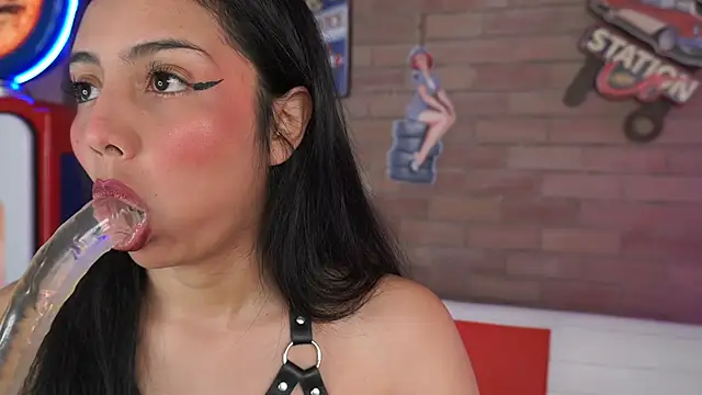 miss lizith online show from 04/13/26, 11:03