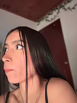 Snapshot of Milena-1 chatting on 03/08/25, 08:11 Milena-1 online show from 03/08/25, 08:11