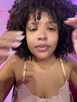 Snapshot of 99_Lilith chatting on 02/20/26, 01:24 99 Lilith online show from 02/20/26, 01:24