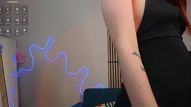 Aisha Riley online show from 04/19/26, 03:35