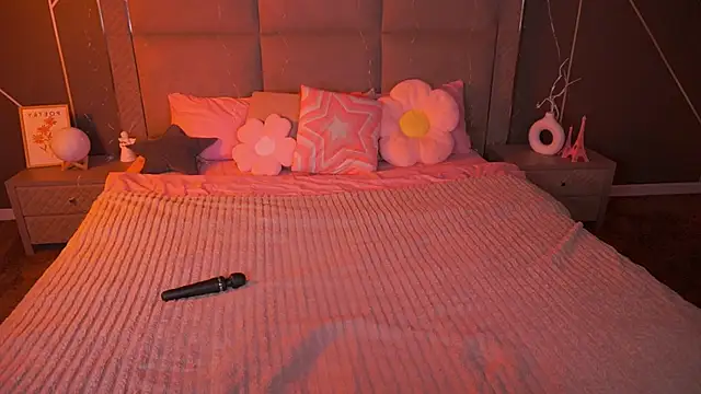 SusieWood online show from 02/02/26, 09:14