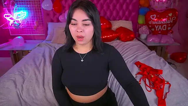 SusieWood online show from 02/15/26, 07:51