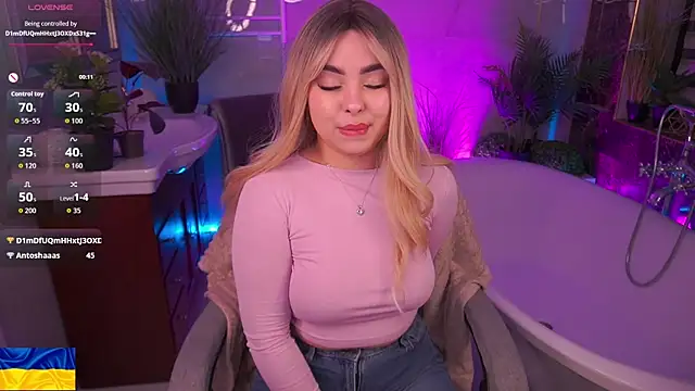 SusieWood online show from 04/16/26, 08:09