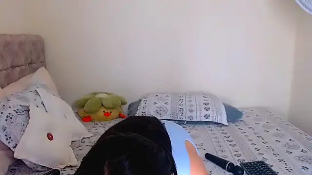 Sara-04 online show from 02/14/26, 12:33