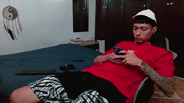 aaron blug online show from 02/01/26, 05:00