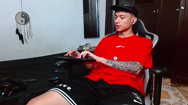 aaron blug online show from 02/19/25, 01:51