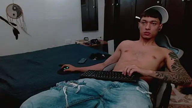 aaron blug online show from 01/18/26, 04:32