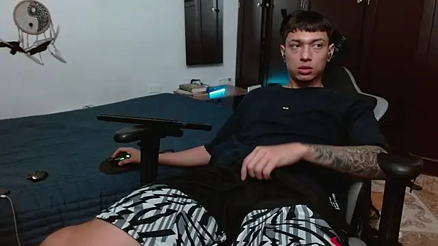 aaron blug online show from 11/19/25, 10:54