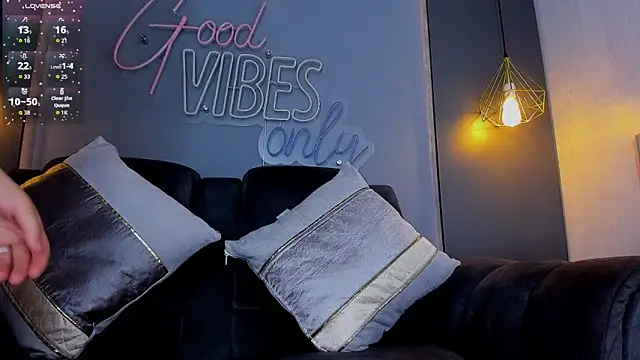 LOLIITA  LOVE online show from 11/28/25, 06:19