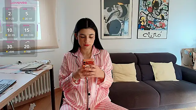 Arya 33 online show from 02/05/26, 10:55