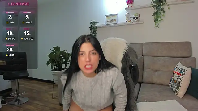 Snapshot of Arya_33 chatting on 12/16/24, 11:28 Arya 33 online show from 12/16/24, 11:28