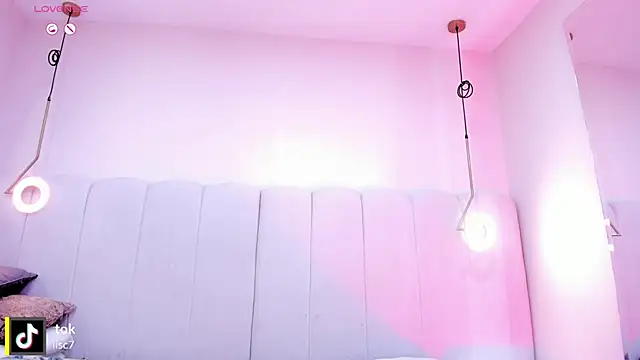  huge boobs ebony online show from 02/25/26, 07:58