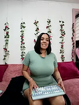 ariana lavoie- online show from 09/19/25, 08:57