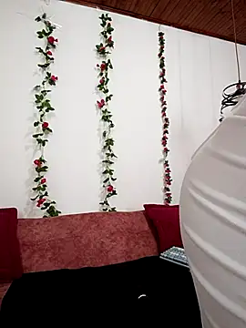 ariana lavoie- online show from 11/28/25, 07:58