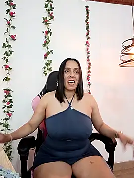 ariana lavoie- online show from 11/04/25, 08:12